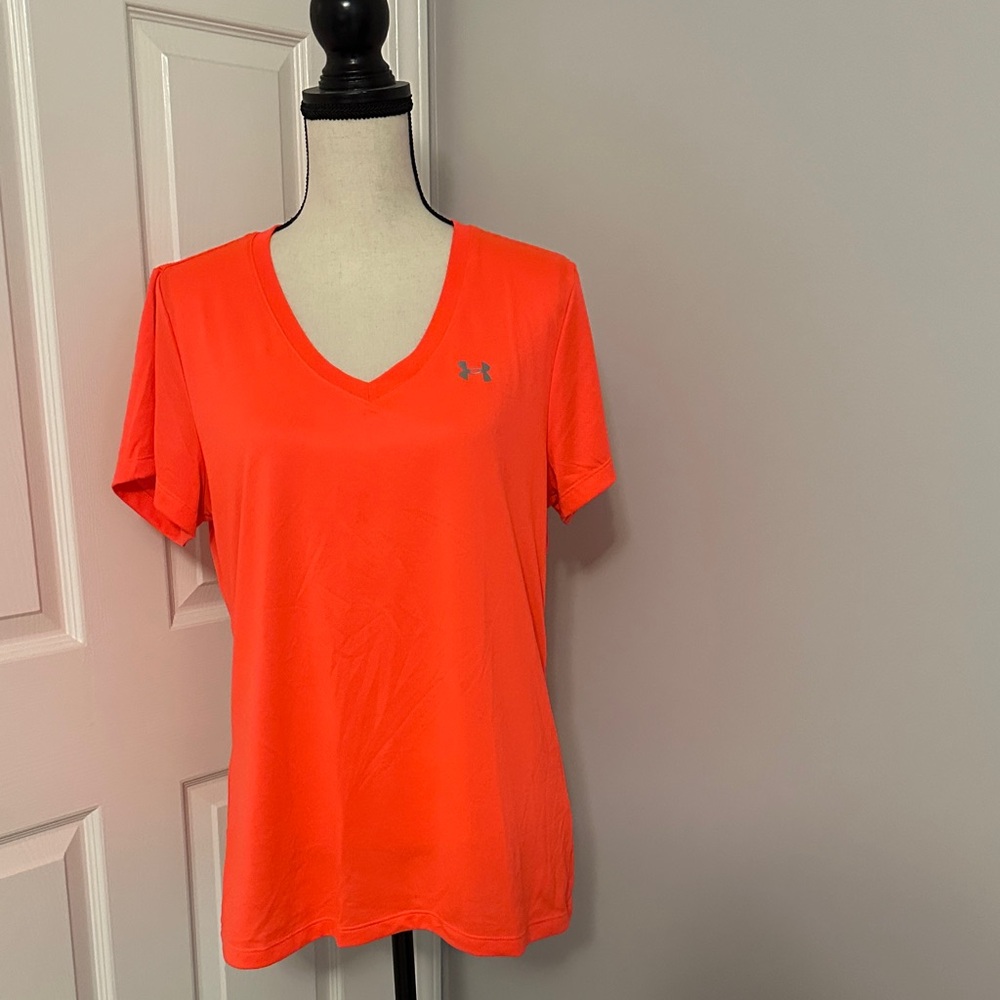 Like New! Under Armour Women's Bright Orange Short Sleeve Tee